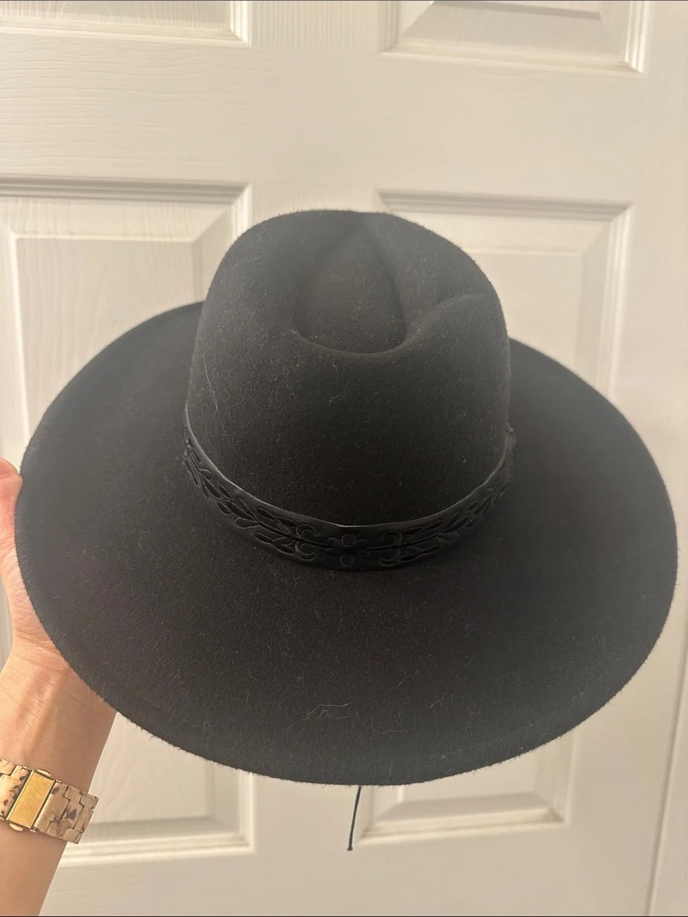 Vince Camuto Black Wide-Brim Felt Fedora with Decorative Band